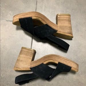 Toms sandals